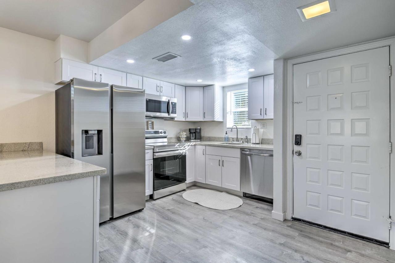 Downtown Gilbert Condo With Screened Porch! Ngoại thất bức ảnh